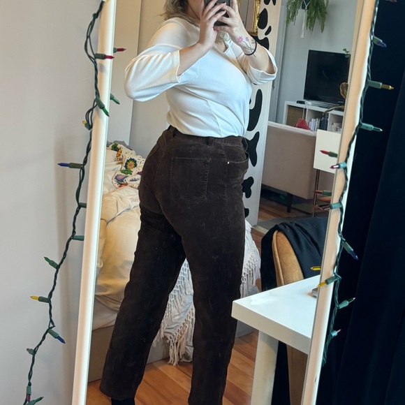 🤎 - Picture 3 of 3